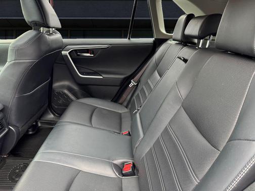 Ruby Flare Pearl 2021 Toyota RAV4 Limited