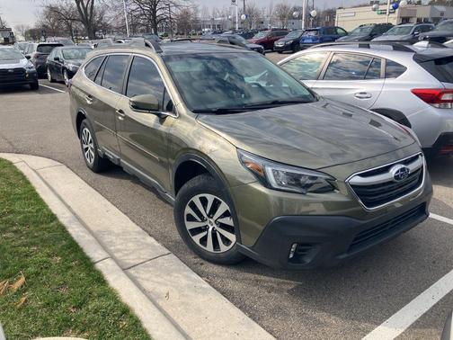 Autumn Green Metallic 2022 Subaru Outback Premium
