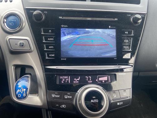 2017 Toyota Prius v Three