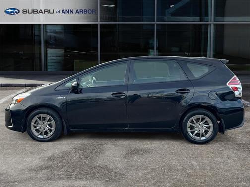 2017 Toyota Prius v Three