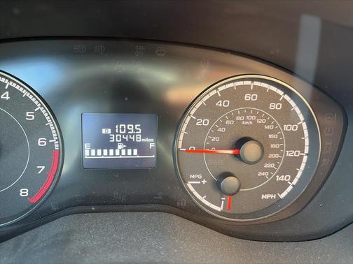 2017 Subaru Impreza 2.0i