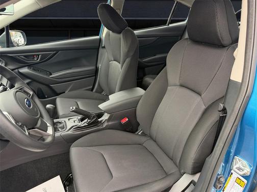 2017 Subaru Impreza 2.0i