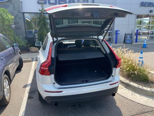 2019 Volvo XC60 T5 Momentum