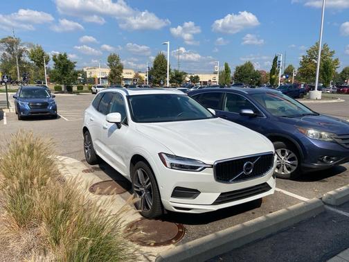 2019 Volvo XC60 T5 Momentum