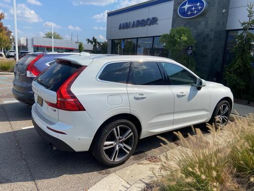2019 Volvo XC60 T5 Momentum