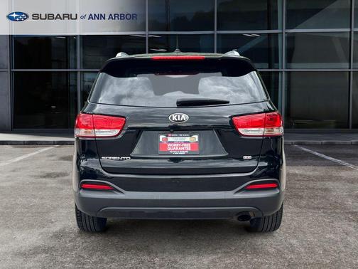 Ebony Black 2016 Kia Sorento LX