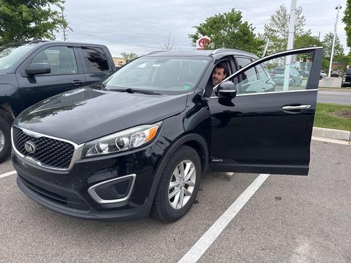 Ebony Black 2016 Kia Sorento LX