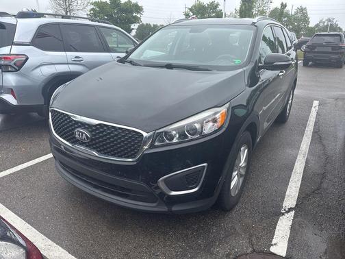 Ebony Black 2016 Kia Sorento LX