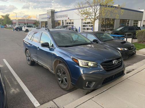 Abyss Blue Pearl 2022 Subaru Outback Onyx Edition XT