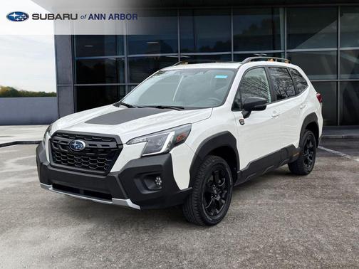 Crystal White Pearl 2023 Subaru Forester Wilderness