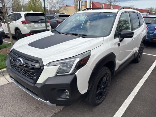 Crystal White Pearl 2023 Subaru Forester Wilderness