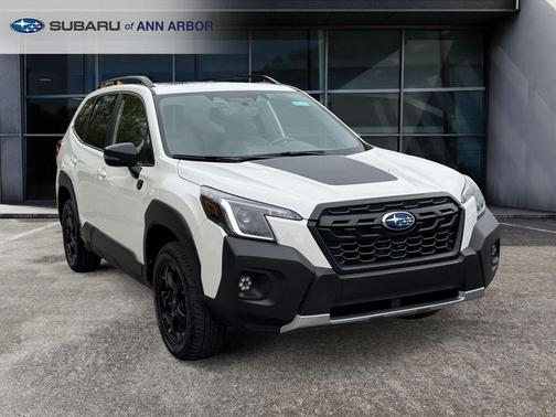 Crystal White Pearl 2023 Subaru Forester Wilderness