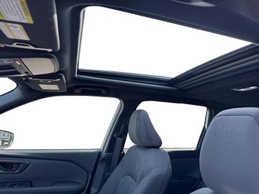 Crystal White Pearl 2025 Subaru Forester Hybrid Premium