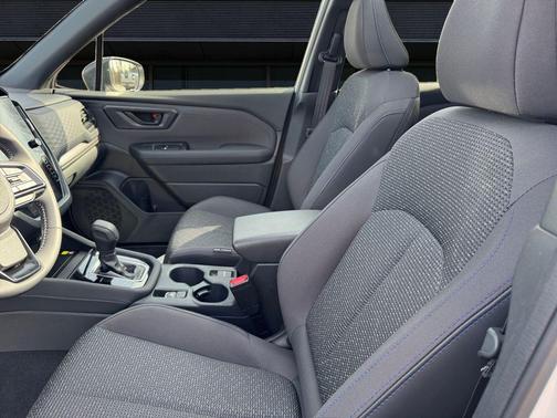 Crystal White Pearl 2025 Subaru Forester Hybrid Premium