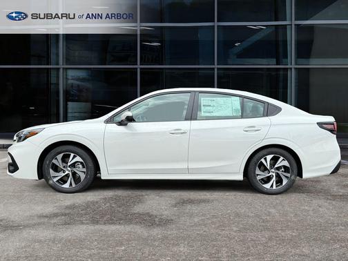 Crystal White Pearl 2025 Subaru Legacy Premium
