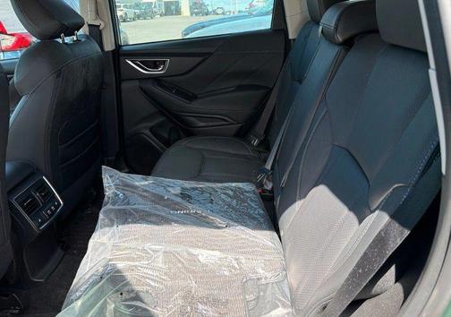 Cascade Green Silica 2024 Subaru Forester Touring