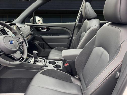 Crystal White Pearl 2025 Subaru Forester Hybrid Touring