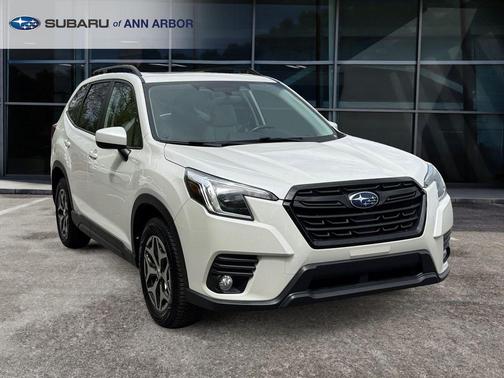 Crystal White Pearl 2023 Subaru Forester Premium