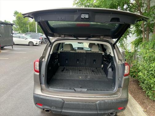 2022 Subaru Ascent Limited 8-Passenger
