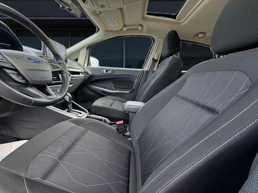 Diamond White 2020 Ford EcoSport SE
