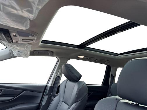 Crystal Black Silica 2026 Subaru Ascent Onyx Edition Touring 7-Passenger