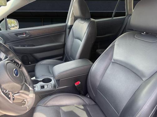 Twilight Blue Metallic 2018 Subaru Outback 3.6R Limited