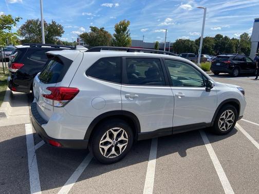 2021 Subaru Forester Premium