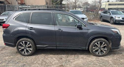 Magnetite Gray Metallic 2023 Subaru Forester Limited