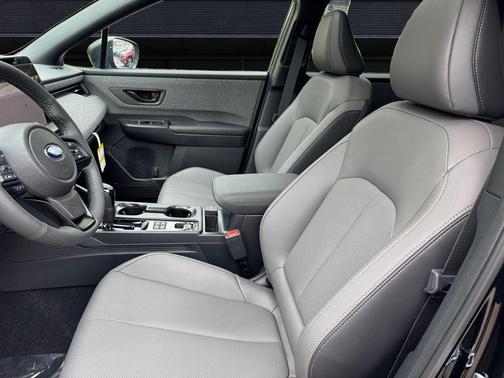 Crystal Black Silica 2026 Subaru Outback Limited