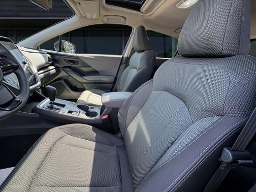 Sun Blaze Pearl 2024 Subaru Crosstrek Premium