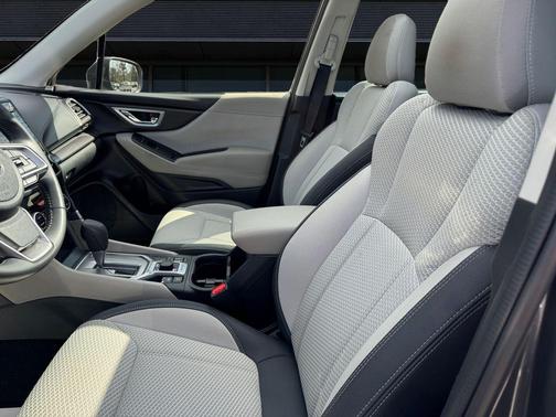 Magnetite Gray Metallic 2023 Subaru Forester Premium
