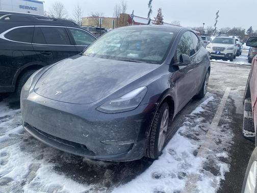 2023 Tesla Model Y Long Range Dual Motor All-Wheel Drive