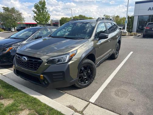 Autumn Green Metallic 2022 Subaru Outback Wilderness