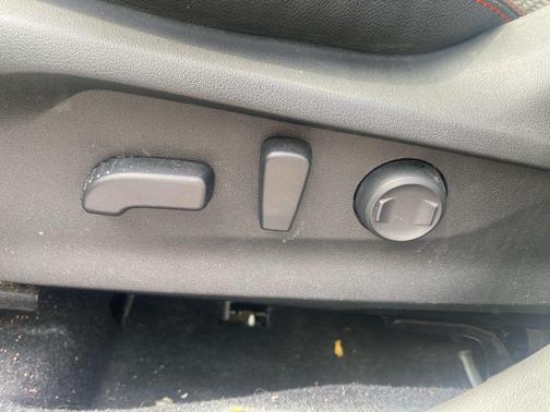 Crystal White Pearl 2023 Subaru Forester Sport