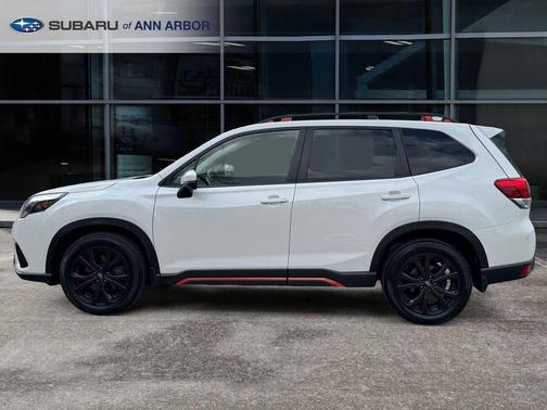Crystal White Pearl 2023 Subaru Forester Sport