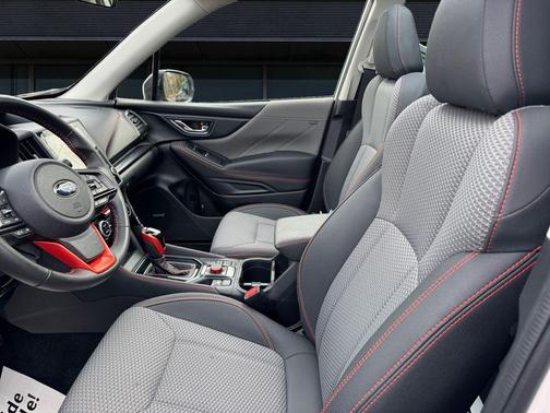 Crystal White Pearl 2023 Subaru Forester Sport