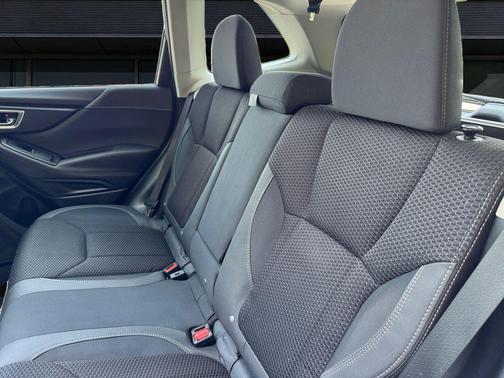 Brilliant Bronze Metallic 2023 Subaru Forester Premium