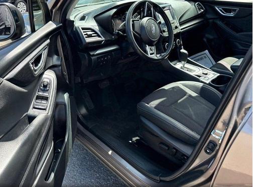 Brilliant Bronze Metallic 2023 Subaru Forester Premium
