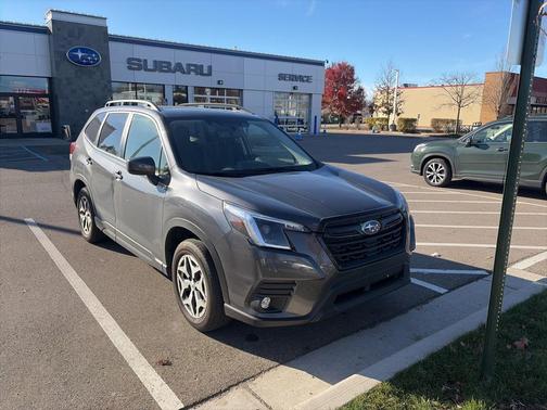 2024 Subaru Forester Premium