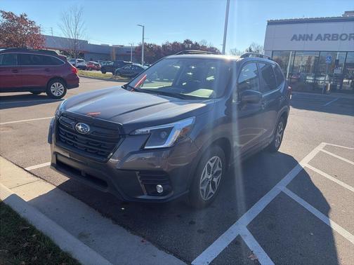 2024 Subaru Forester Premium