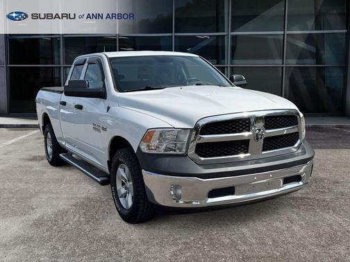 Bright White Clearcoat 2017 RAM 1500 Tradesman