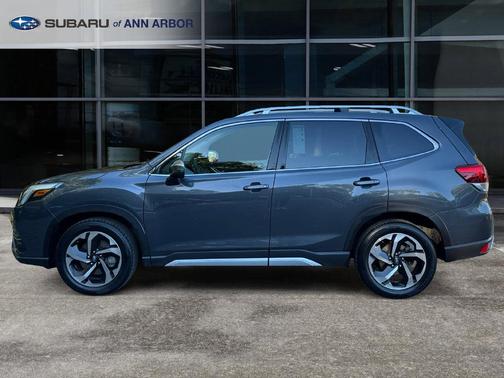 Magnetite Gray Metallic 2024 Subaru Forester Touring