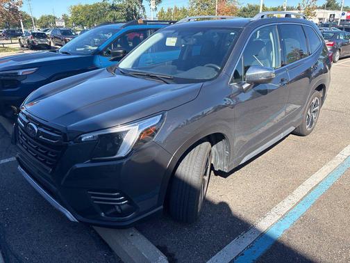 Magnetite Gray Metallic 2024 Subaru Forester Touring