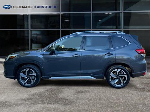 Magnetite Gray Metallic 2024 Subaru Forester Touring