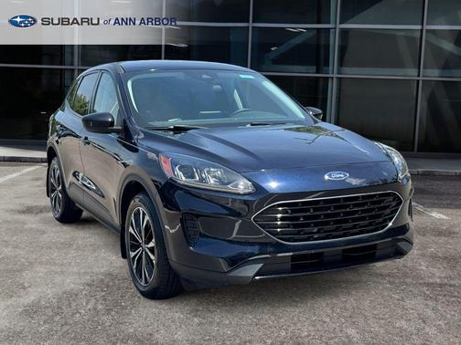 Antimatter Blue Metallic 2021 Ford Escape SE