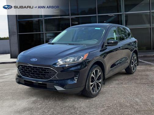 Antimatter Blue Metallic 2021 Ford Escape SE