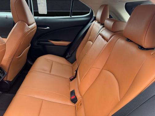 2020 Lexus UX 250h Base