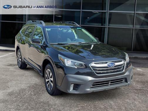 Crystal Black Silica 2022 Subaru Outback Premium