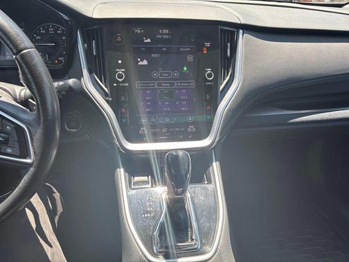 Crystal Black Silica 2022 Subaru Outback Premium