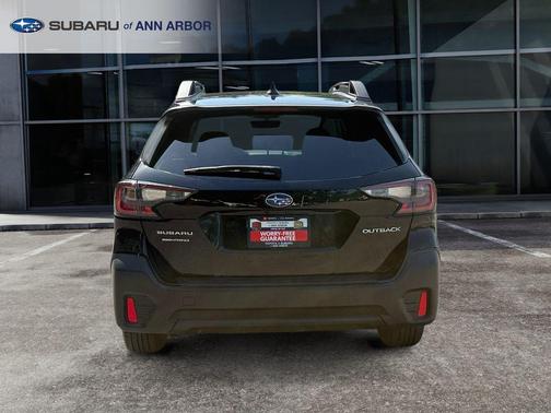 Crystal Black Silica 2022 Subaru Outback Premium